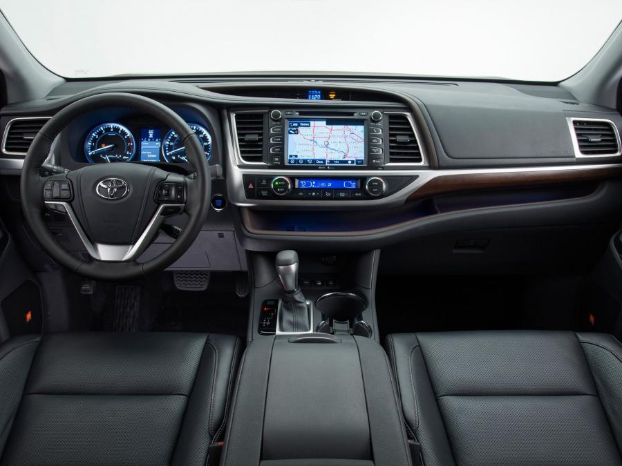 Торпедо Toyota Highlander (XU50) 2013 года  (фото 78 из 80)